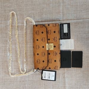 🤎🧡MCM Cognac crossbody bag